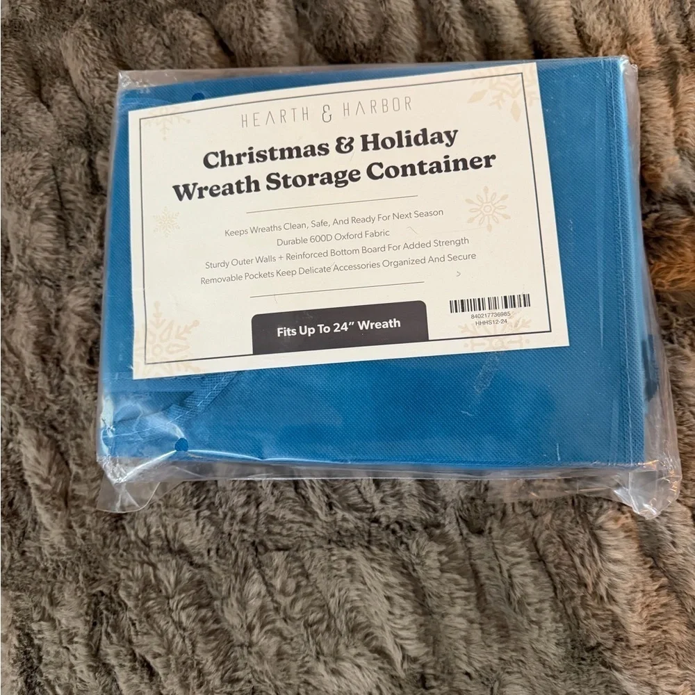 Hearth and Harbor Teal Wreath Protector bag, brand new in package, Christmas
